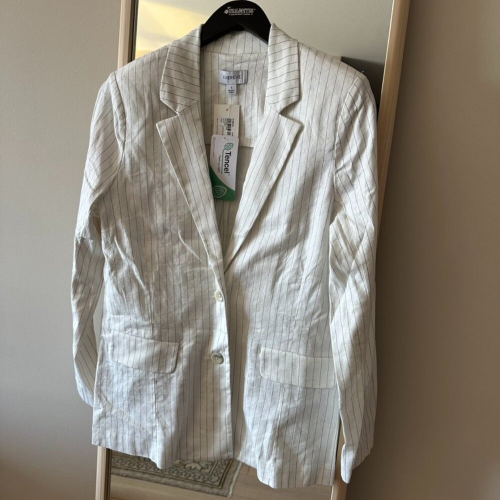 NWT Women's Evereve Taylor Pinstripe Blazer
